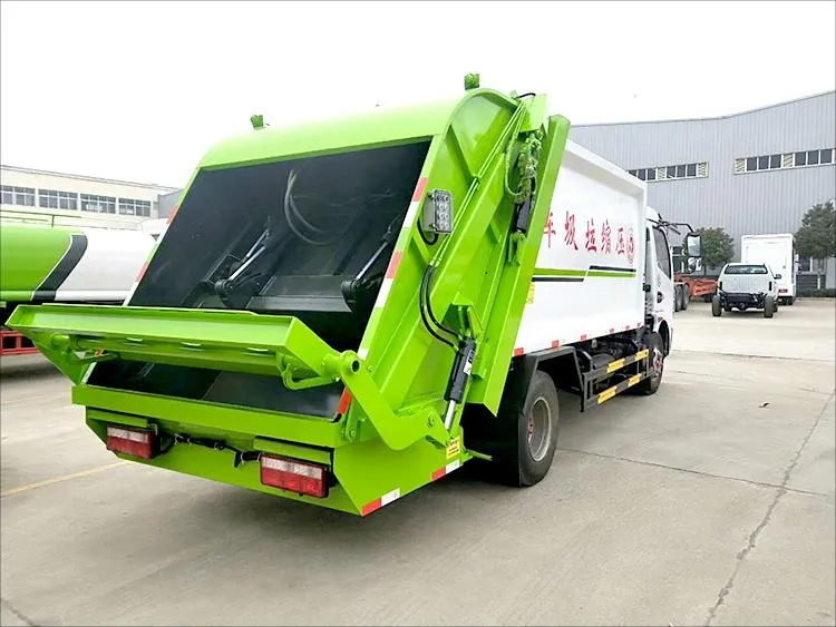 Vận chuyển rác bán đường ray