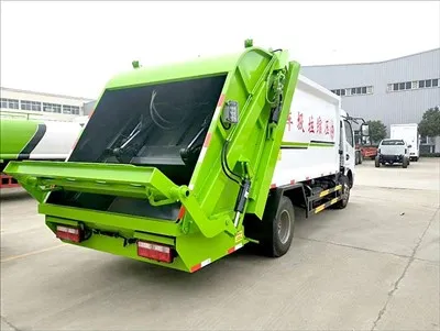 Vận chuyển rác bán đường ray